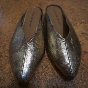 Lucky Brand shiny pointed toe mules - size 5